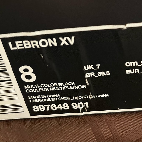 REDUCED PRICE!  Lebron XV Men’s Sneakers - Picture 2 of 4
